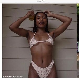 NWT RARE 437 SWIM “Bloom” Bikini, Medium top XLarge bottoms roses flowers